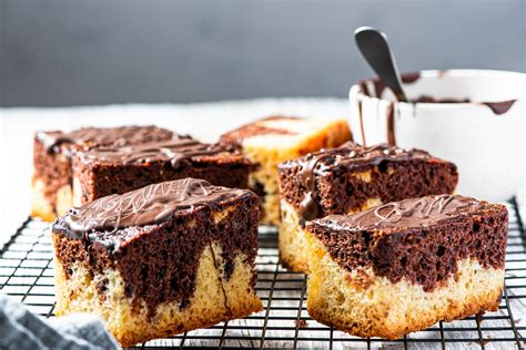 Schokodrip auf Blechkuchen