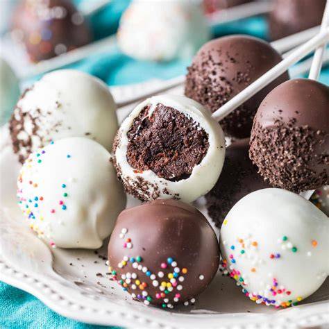 Schokoeiernester-und-Lindor-Pops