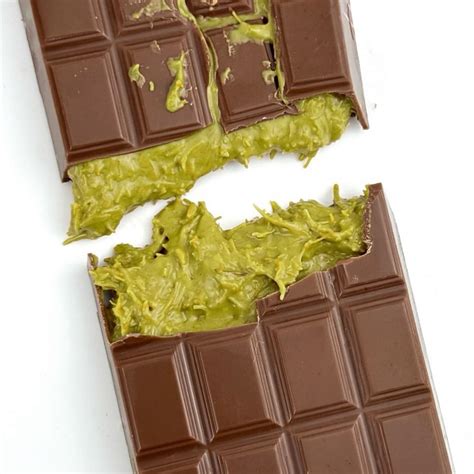 Schokolade mit Pistaziencreme und Engelshaar