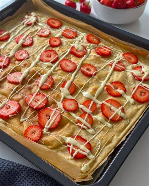 Schokolade mit frischen Erdbeeren