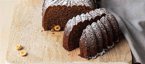 Schokoladen Haselnuss Kuchen - Kuchenvorbereitung und Glasur