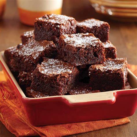 Schokoladen-Brownies im Auflaufform