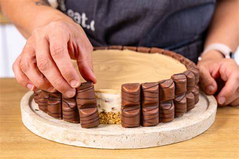 Schokoladen-Drip-Down am Rand einer Torte