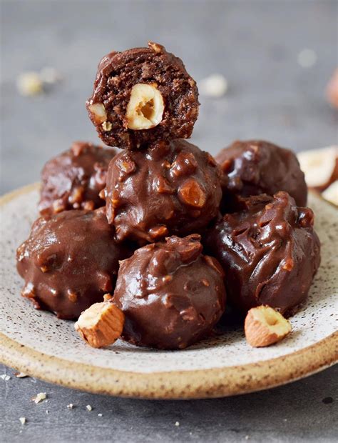 Schokoladen-Ganache Pralinen für das Innere