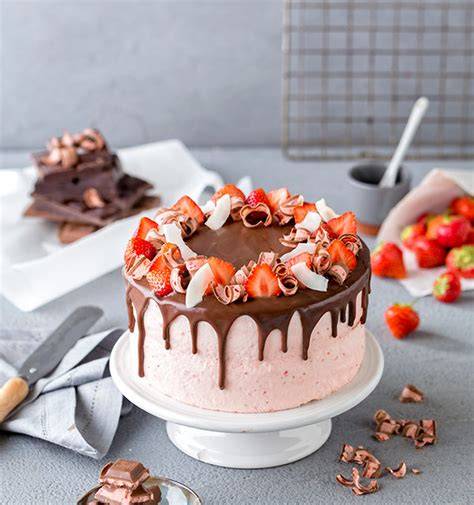 Schokoladen-Ganache und Tortendekoration