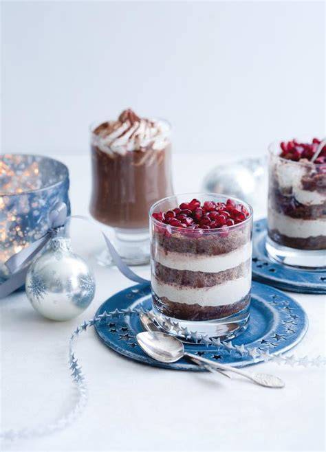 Schokoladenbiskuit mit Zimtcreme im Glas - Foto: Ira Leoni