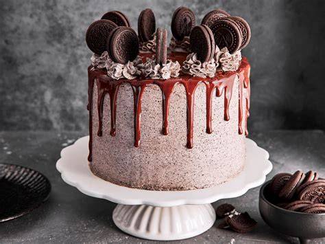 Schokoladenganache auf Oreo Torte Schritt-für-Schritt