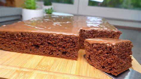 Schokoladenguss auf Kuchen