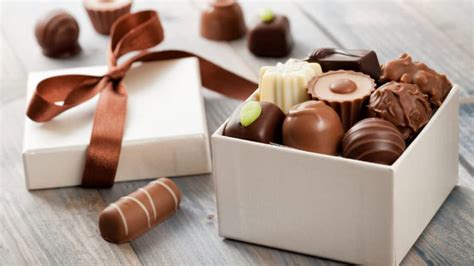 Schokoladenpralinen im Geschenkpaket
