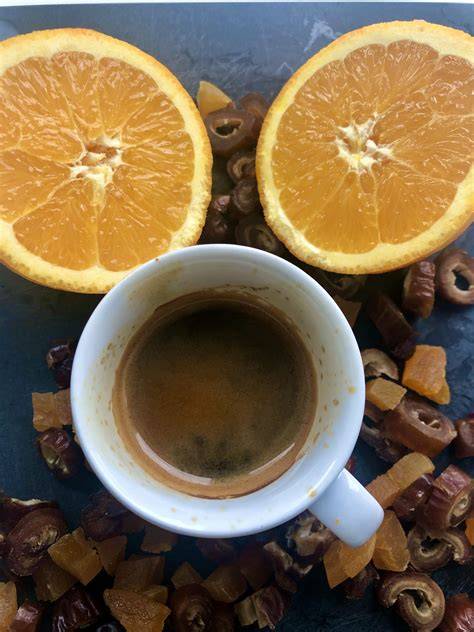 Schokoladenprobe mit Orangenaroma (Foto/Illustration)