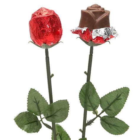 Schokoladenrose in transparenter Kugelverpackung