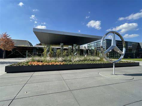 Schokoladenskulptur im Mercedes‑Benz Kundencenter