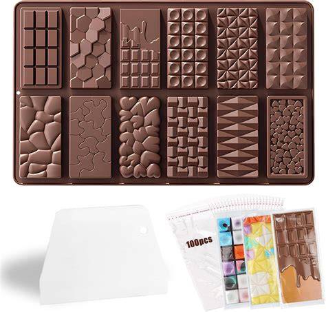 Schokoladentafel mit verschiedenen Toppings und DIY-Verpackung