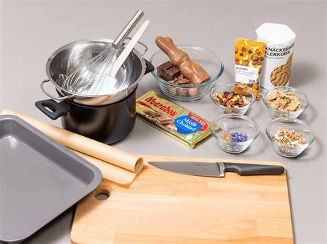 Schokoladentafel und Zutaten für Pudding