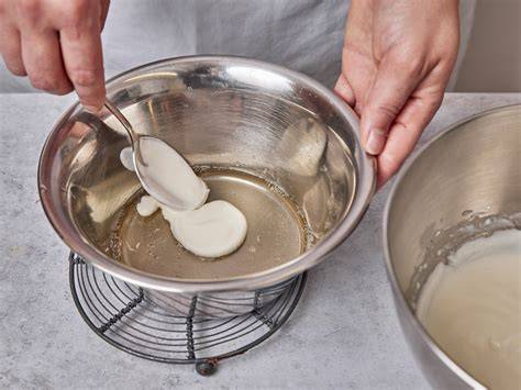 Schokomousse-Techniken: Wasserbad, Gelatine, Unterheben