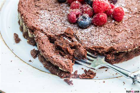 Schokotarte ohne Mehl angeschnitten
