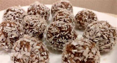 Schritt für Schritt: Zuckerfreie Schokoladen-Ostereier