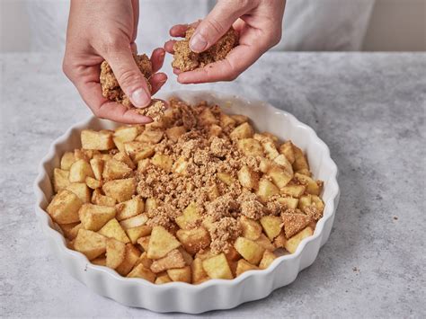 Schritt-für-Schritt: Boden, Apfelstücke, Streusel - Fotostrecke