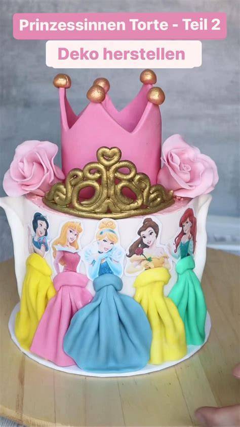 Schritt-für-Schritt: Fondant-Schleppe und Rock bei der Disney Torte