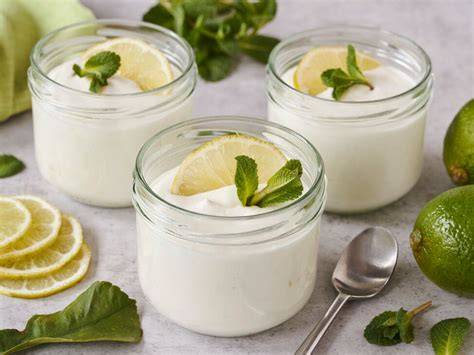Schritt-für-Schritt: Keksboden, Limettencreme, Gelatine, Dekoration