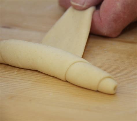 Schritt-für-Schritt: Kipferl formen