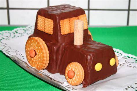Schritt-für-Schritt: Schneller Traktor-Kuchen aus Kastenkuchen