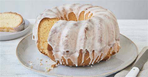 Schritt-für-Schritt Backanleitung für Rumkuchen, Teigrühren, Eischnee, Backen