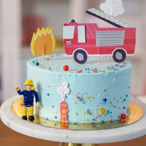 Schritt-für-Schritt Fotostrecke Sam Torte