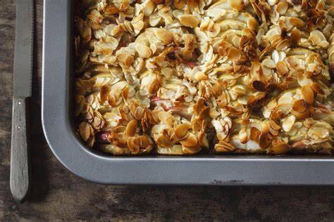 Schritt-für-Schritt Zubereitung Mandelblechkuchen