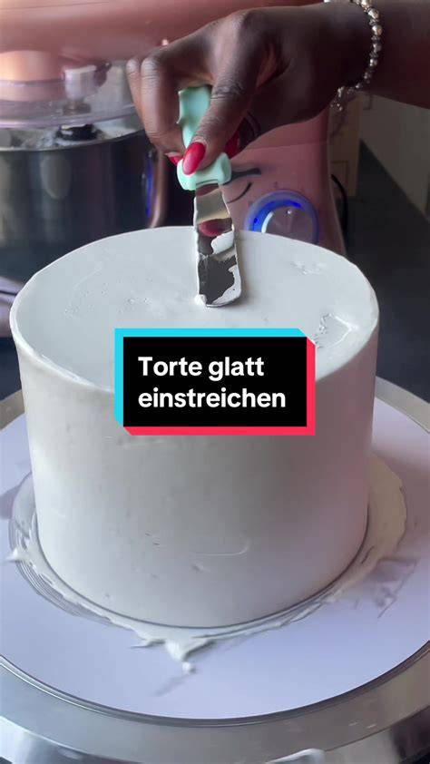 Schritt-für-Schritt-Anleitung Torte einstreichen