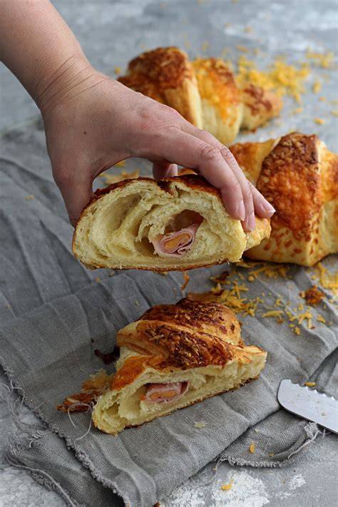Schritt-für-Schritt-Anleitung für Croissants mit Würstchen