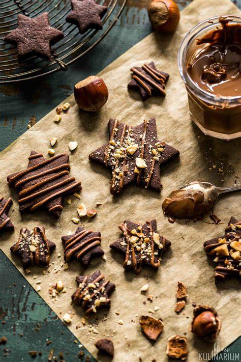 Schritt-für-Schritt-Bilder: Nuss-Nougat-Sterne ausstechen
