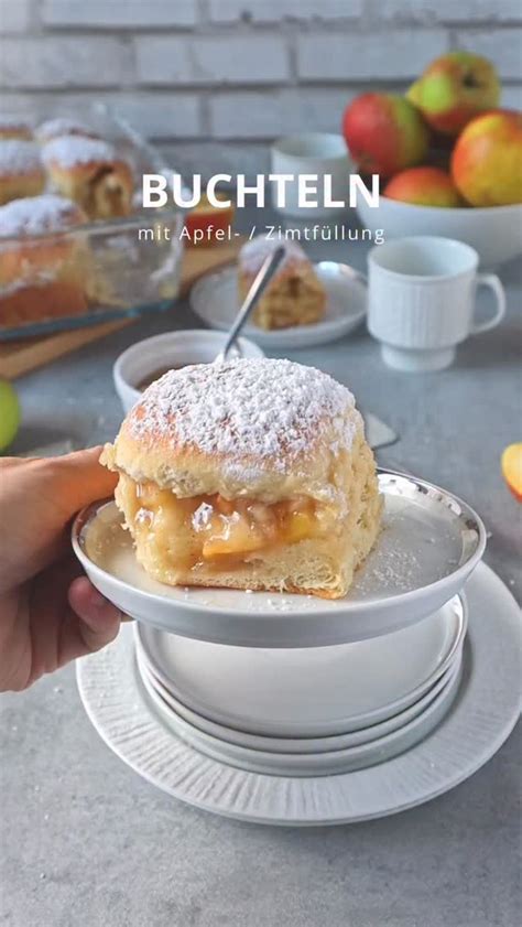 Schritt-für-Schritt-Fotos: Apfel würfeln, Teig rühren, Tasse in Mikrowelle