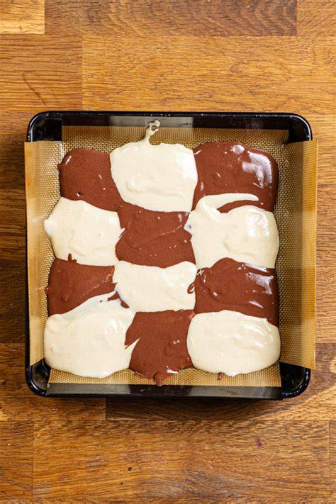 Schritt-für-Schritt-Teigzubereitung für quadratischen Kuchen