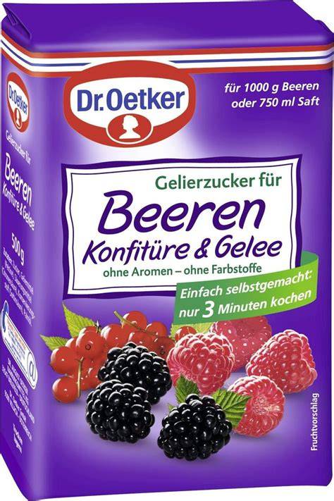 Schritt-für-Schritt-Zubereitung: Beeren waschen, abwiegen, Gelierzucker bereitstellen