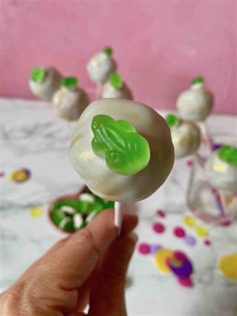 Schritte: Cakepop-Zubereitung und Verzierung