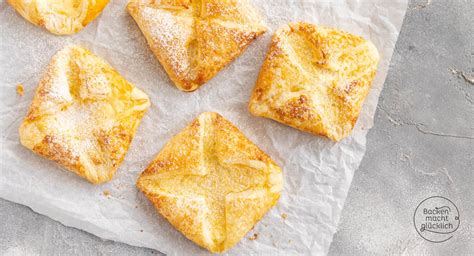 Schritte und Formen für Blätterteig-Pudding-Ecken (Taschen, Windrädchen, Zylinder)