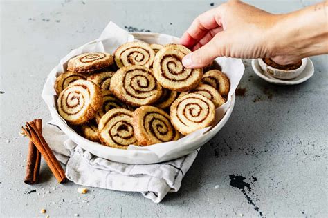Schrittweises Zusammensetzen der Kekse
