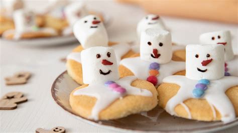 Schultüten-Deko mit Marshmallows und Schokolinsen