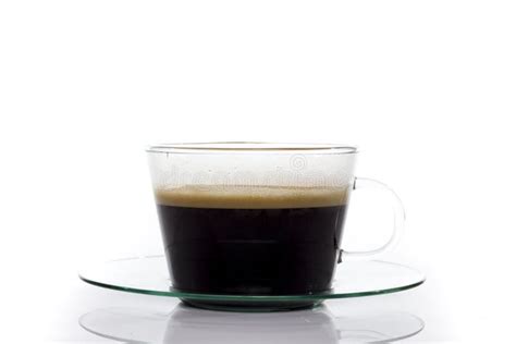 Schwarzer Kaffee im Glas ohne Zusätze