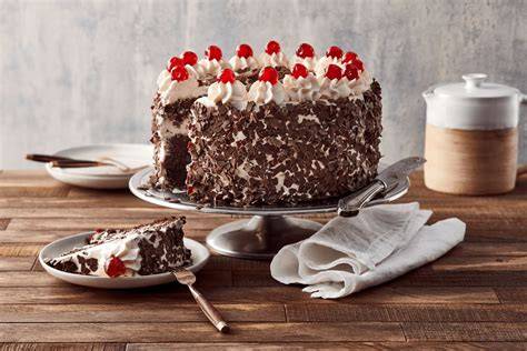 Schwarzwälder Kirschtorte ohne Alkohol, angeschnitten