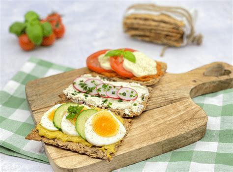 Schwedisches Frühstück mit Sylt und Knäckebrot