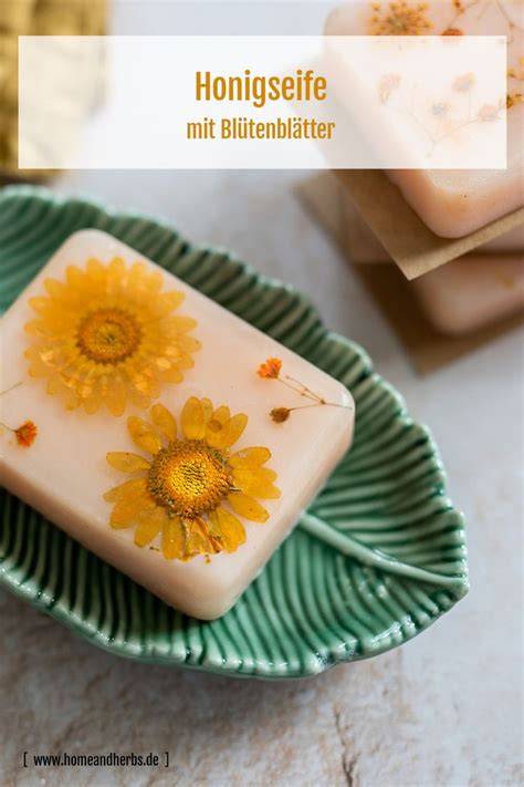 Seifen-Zutaten: Honig, Milchpulver, Bienenwachs, Rohseife, Blüten