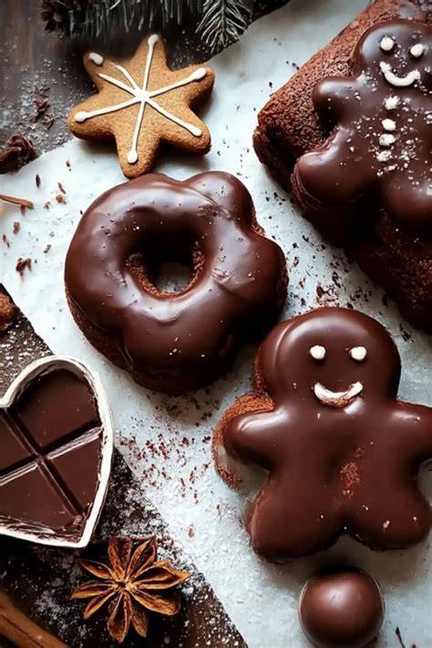 Selbst gebackene, vegane Lebkuchen auf dem Wintertisch