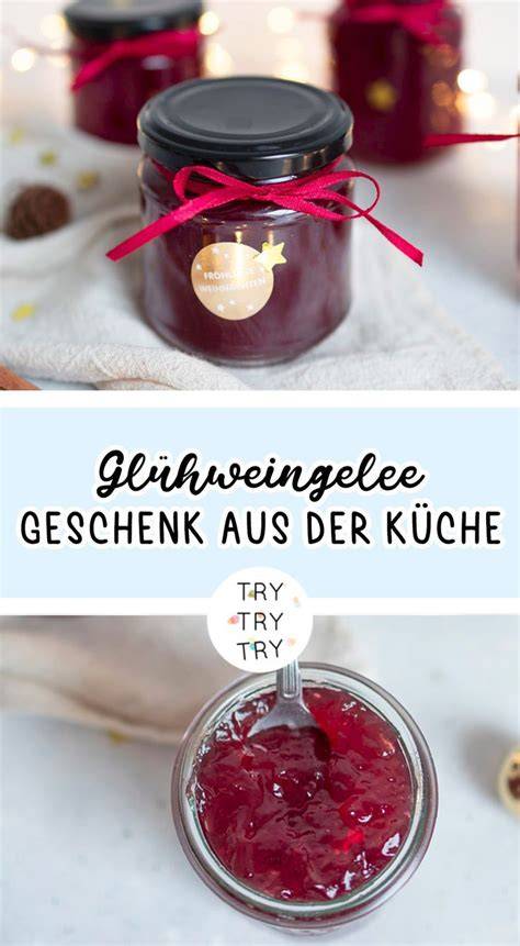 Selbstgemachtes Schlehengelee als Geschenk aus der Küche