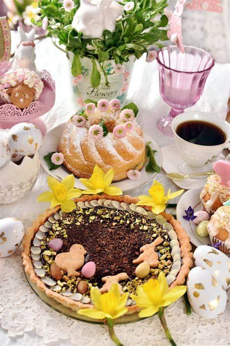 Servieridee: Napoleon-Torte auf festlichem Tisch