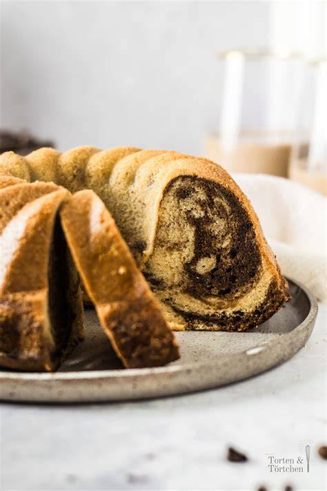 Serviervorschläge: Baileys-Gugelhupf, Marmor, Tres Leches, Schoko-Torte