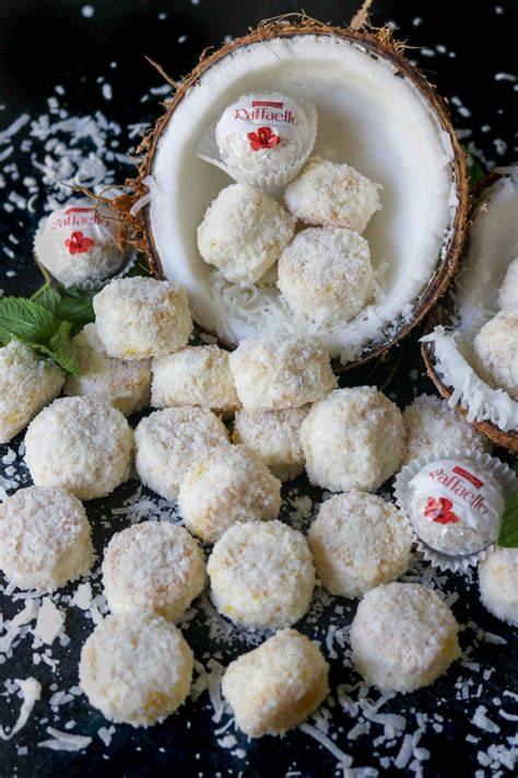 Serviervorschläge: Kokosflocken, weiße Schokoladenlocken, Mini‑Raffaello