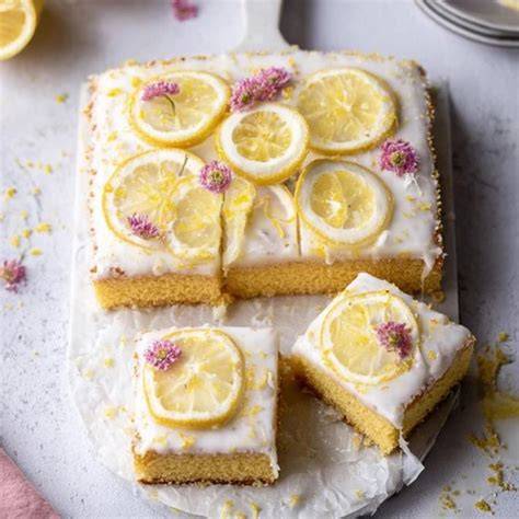 Serviervorschläge und Transporttipps für den Zitronen Quark Blechkuchen
