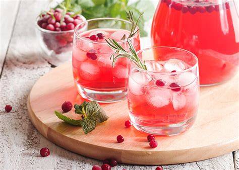 Serviervorschlag: Brombeersaft pur, als Schorle und im Dessert